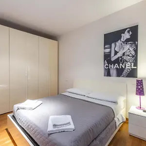 Maison Chanel, By Short Holidays Appartamento Bologna