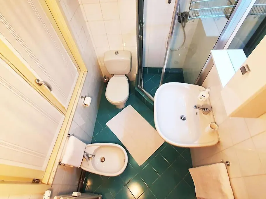 King Como Lake Center 9 Posti Letto- Grande Terrazza - 2 Bagni Privati Italia